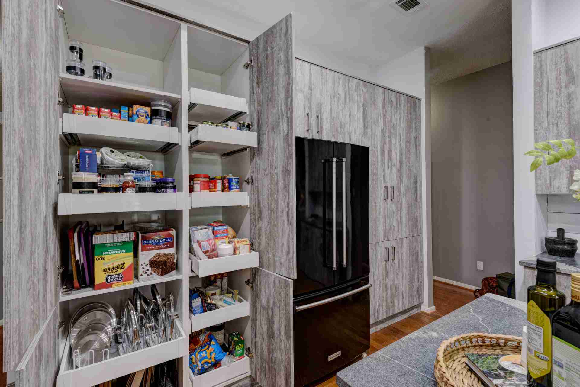 kitchen pantry