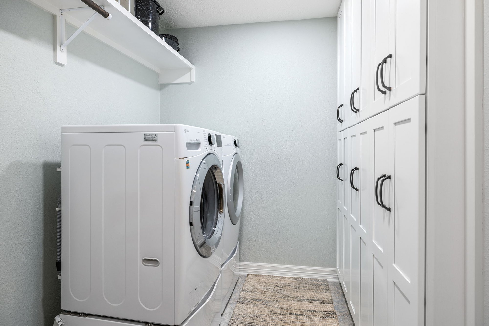 8-web-or-mls-8651-lakeshore-dr